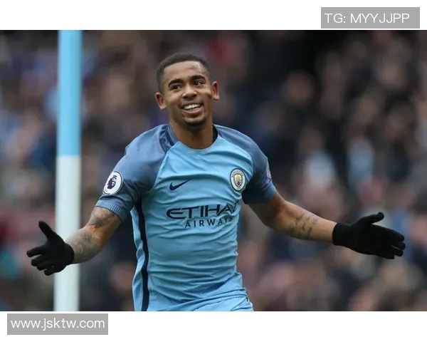 足球明星加布里埃尔的传奇之路与辉煌成就揭秘